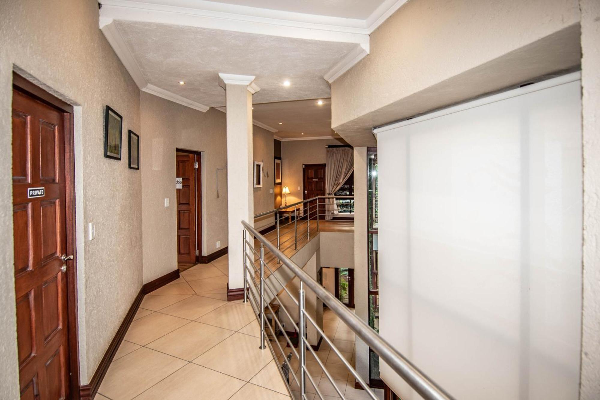 7 Saint Andrew Hotel ไวท์ริเวอร์ ภายนอก รูปภาพ
