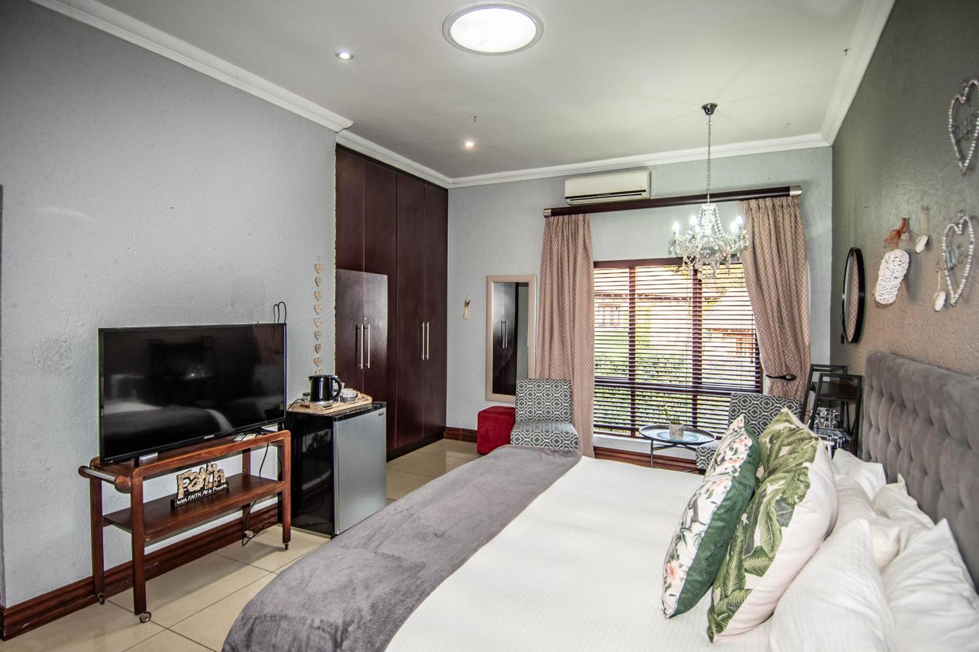 7 Saint Andrew Hotel ไวท์ริเวอร์ ภายนอก รูปภาพ